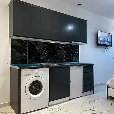 Hafuzi Eagles Nest Apartment *